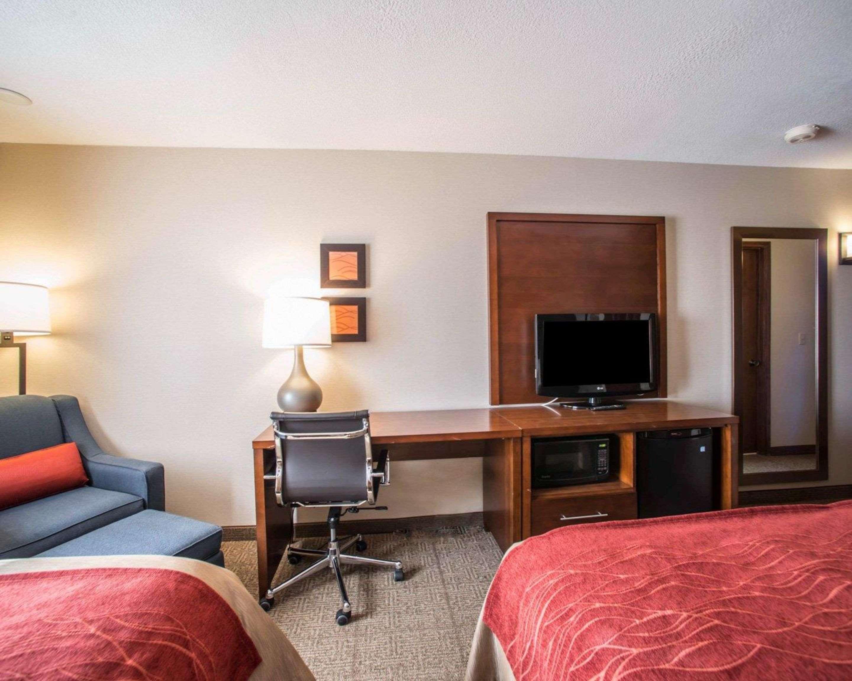 Quality Inn & Suites Boonville - Columbia Dış mekan fotoğraf