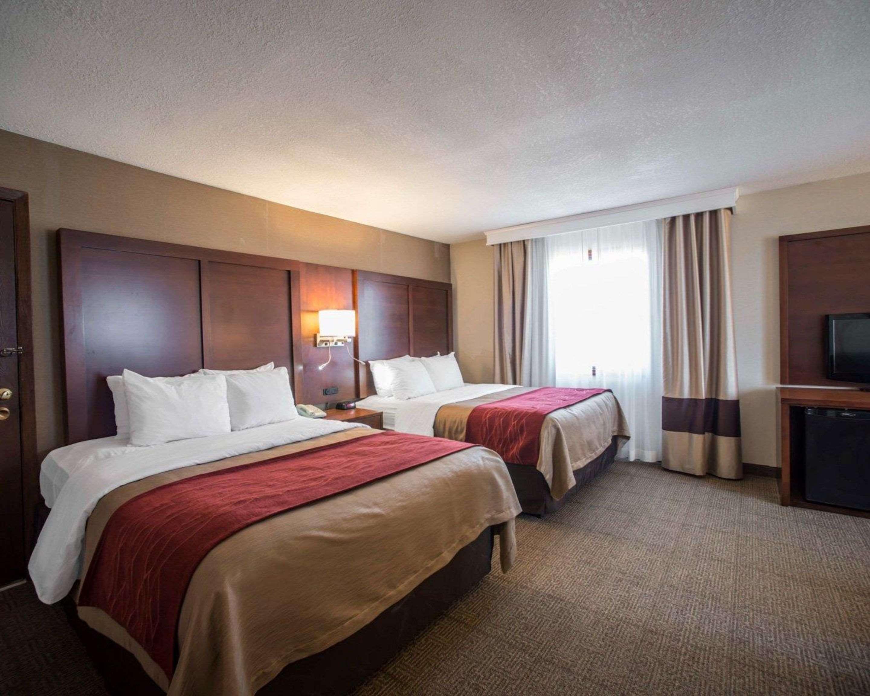 Quality Inn & Suites Boonville - Columbia Dış mekan fotoğraf