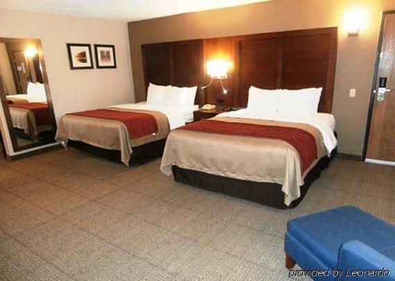 Quality Inn & Suites Boonville - Columbia Dış mekan fotoğraf