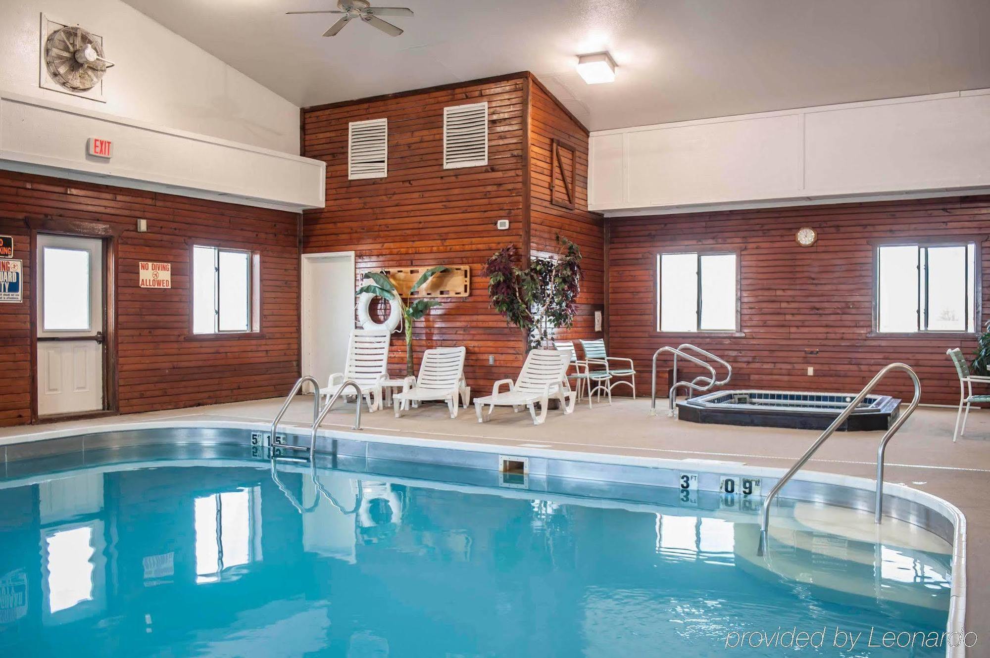 Quality Inn & Suites Boonville - Columbia Dış mekan fotoğraf