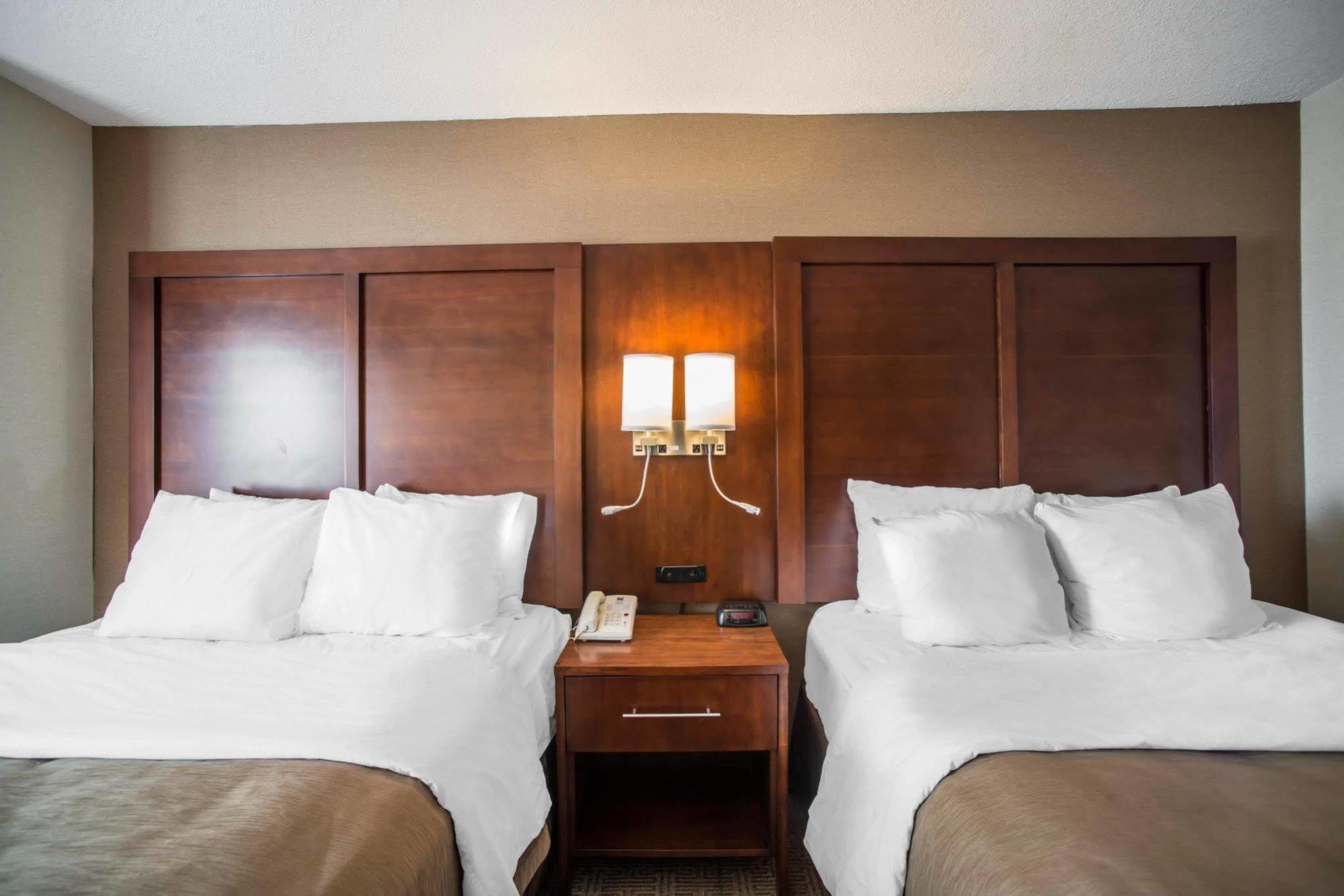 Quality Inn & Suites Boonville - Columbia Dış mekan fotoğraf